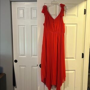 Red Sleeveless Pleated Dress